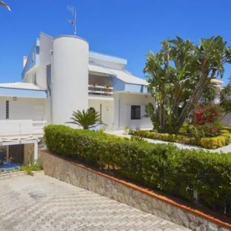 Villa Costantino Trappeto (Sicily)